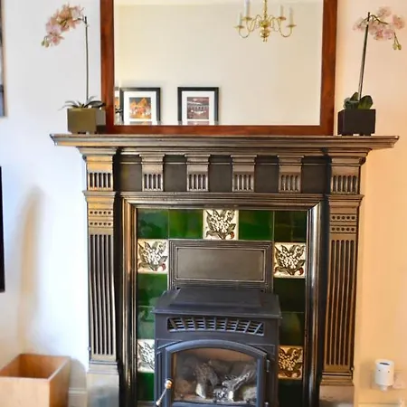 Apartment Homely Comfortable 2 Bed In Historic Rose Street Edinburgh