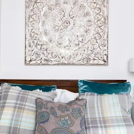 Gorgeous In Vibrant Leith - Sleeps 6 * אדינבורו