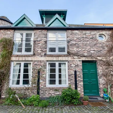 Gorgeous In Vibrant Leith - Sleeps 6 בית נופש אדינבורו