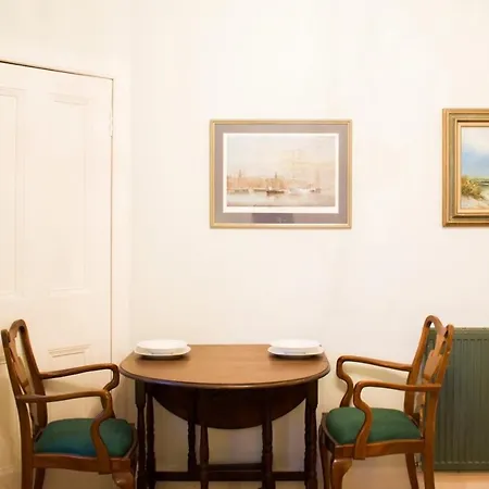 Appartement Beautiful Flat In The Heart Of Edinburgh! *