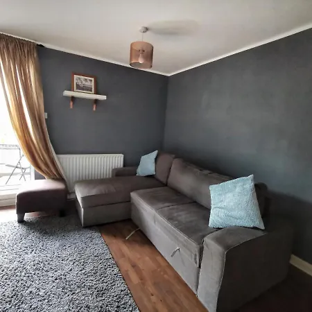 Modern 2 Bedrooms Flat Near Citycentre Sleep For 6 Edimburgo