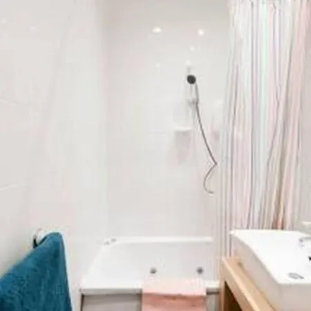 Lauriston Central Very Large Apartment Edinburgh