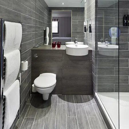 Village 4* Edinburgh