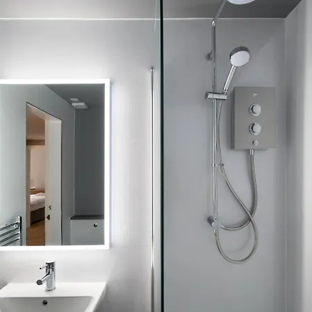 Innercitylets - Royal Mile *