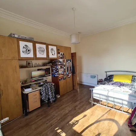 Apartamento 5 Bed Spacious Flat, Centre, Modern Edimburgo