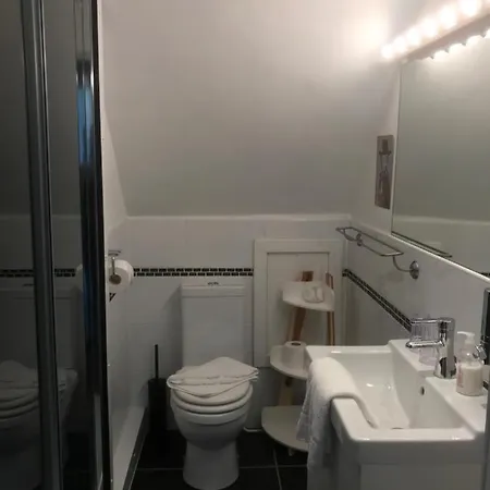 Albyn Townhouse بيت ضيافة
