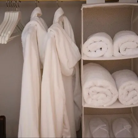 Georgian House Гостевой дом 4*