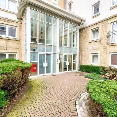 Guestready - Bright & Beautiful 2Br Flat - Free Parking Apartment Edinburgh