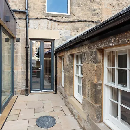 Dragon - Centre 2 Bed *