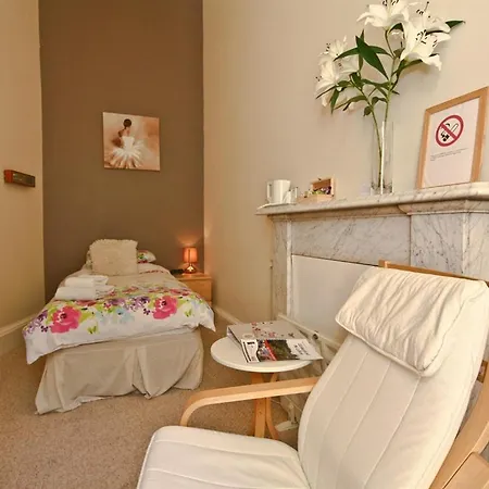 Halcyon House Guest house