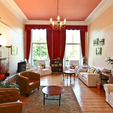 Guest house Halcyon House 3*