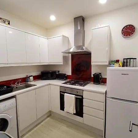 Apartment Leith Spectacular By Sensational Short Lets & Serviced With 6 Separate Beds & 2 Baths *