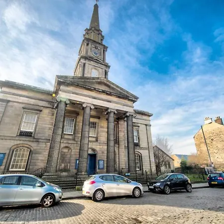 Apartment Cozy With Character Spacious Main Door Flat In Vibrant Leith Edinburgh
