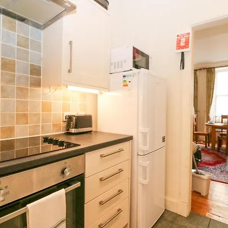 شقة 35 Barony Street