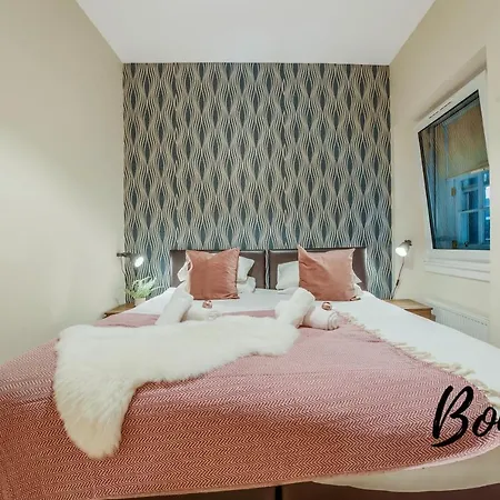 Spacious 2Br-2Ba - Grassmarket - Free Parking By Bonjour Residences Edinburgh Apartment