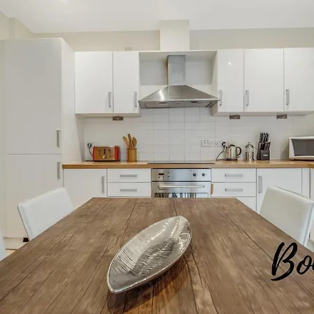 Apartment Spacious 2Br-2Ba - Grassmarket - Free Parking By Bonjour Residences Edinburgh