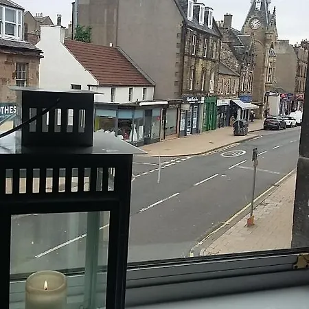 Two Bedroom With Free Side Street Parking 24