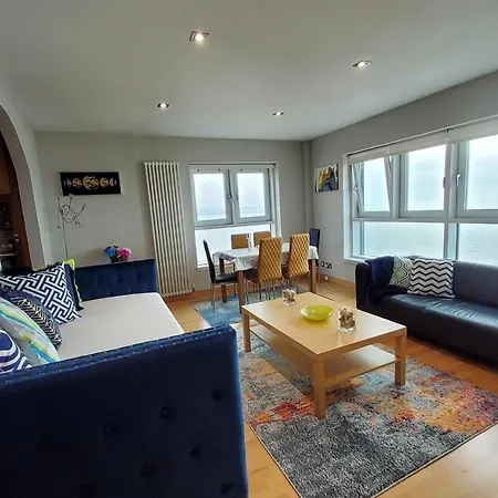 2 Bed Aprtmt- Waterfront, 5 Beds, Parking Lägenhet Edinburg