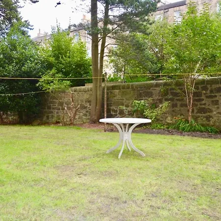 Fringe Base With Garden Near The Meadows Apartament Edynburg