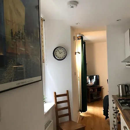 The Edmonstone's * Edinburgh