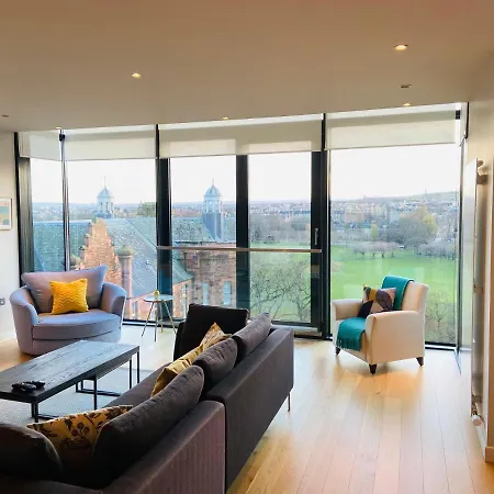 Quartermile Meadows View 2 Bedroom - With Free Parking * Эдинбург