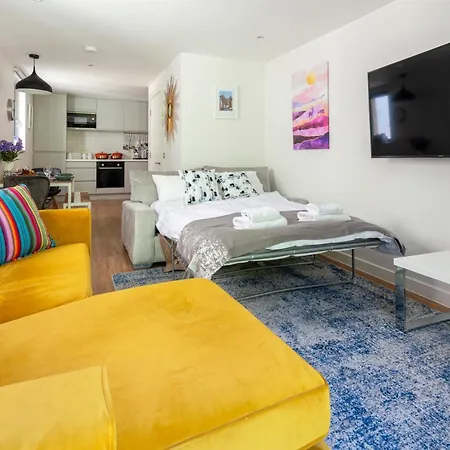 Castle View Luxury 1 Bed Lejlighed *