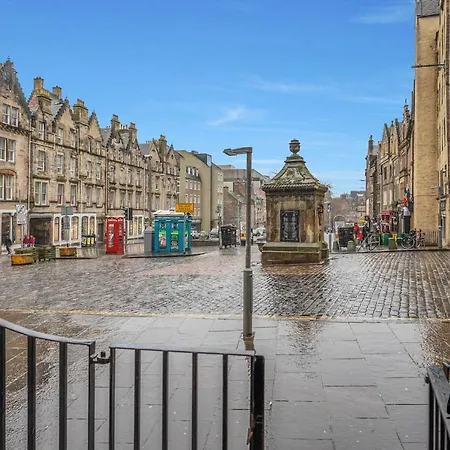 Apartment Cosy Grassmarket 2br-1ba - Newly Decorated! By Bonjour Residences Edinburgh