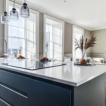 Super Modern & Stylish, Luxury 2 Bedroom Apt Édimbourg
