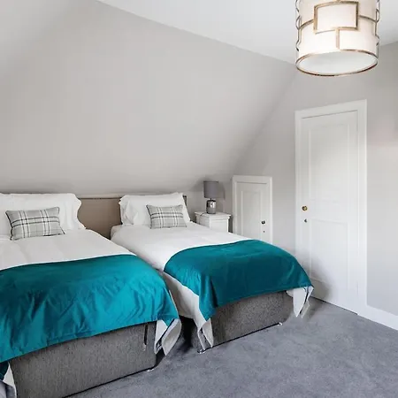 Feriehus Drylaw House, Grade A Listed Mansion Near Centre *