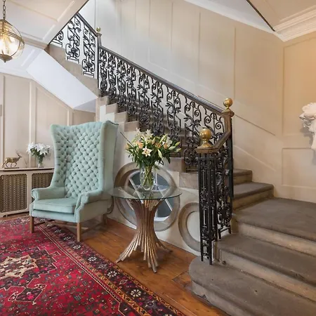 Drylaw House, Grade A Listed Mansion Near Centre Feriehus