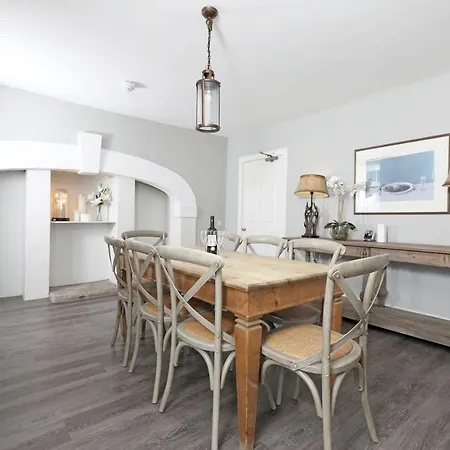 Drylaw House, Grade A Listed Mansion Near Centre Feriehus