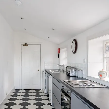 Drylaw House, Grade A Listed Mansion Near Centre Feriehus *