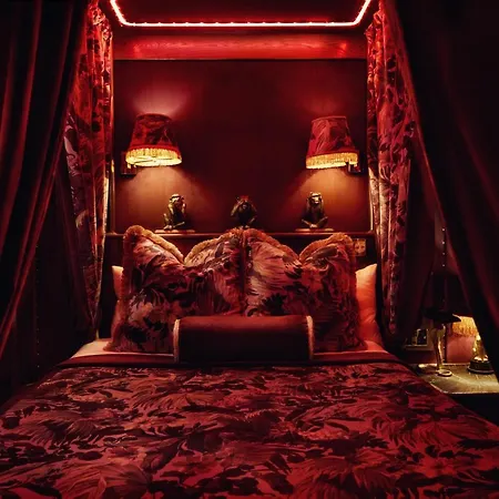 House Of Gods Royal Mile Hotel 4*