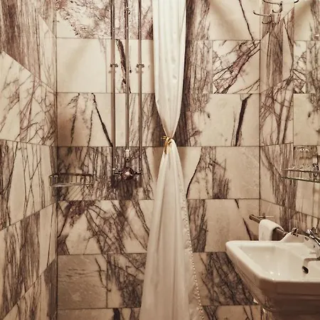 House Of Gods Royal Mile Hotel Edimburgo