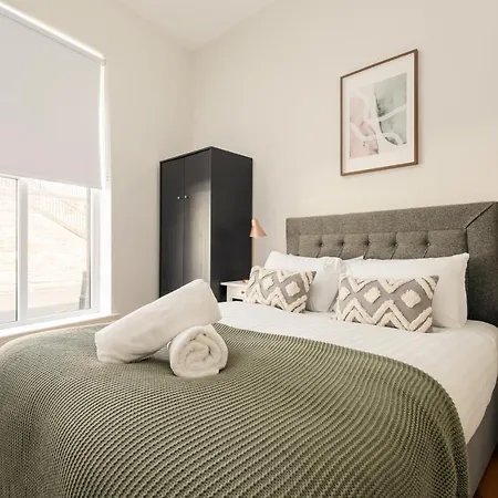 Spacious&Bright 2BDR 2BA Apartment Edimburgo