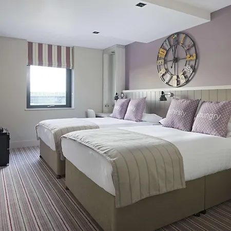 Hotell Village Edinburg