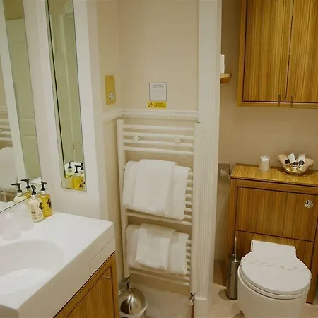 Ceilidh-donia 3* Edimburgo