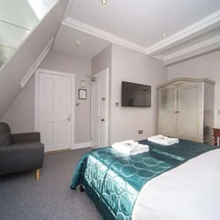 The Inverleith * Edinburgh