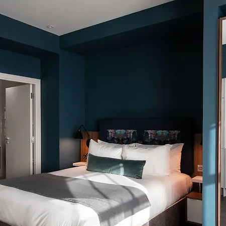 Heeton Concept Queen Street