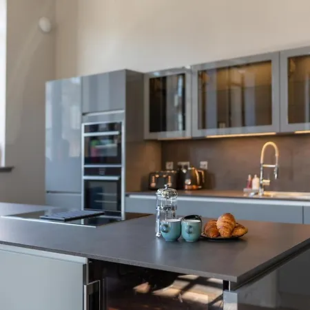 Luxury Manhattan Loft-style Near Centre