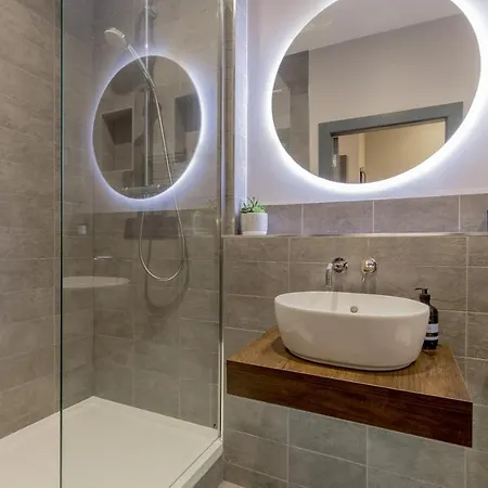 Bohemian Luxury In The Heart Edinburghs Leith District