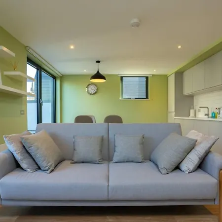 Amazing 2 Bedroom With Views Of Castle Διαμέρισμα Εδιμβούργο