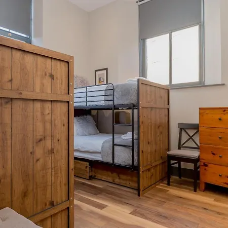 Lägenhet Bohemian Luxury In The Heart Edinburghs Leith District