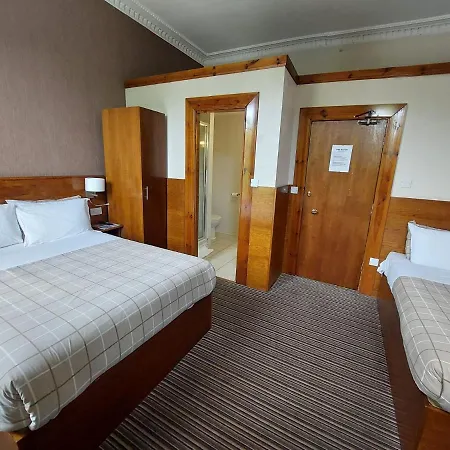 House Hotel