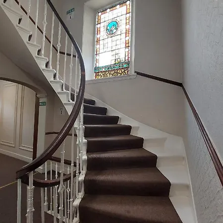 Hotel House 3*