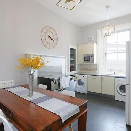 Lägenhet The Forrest Road *