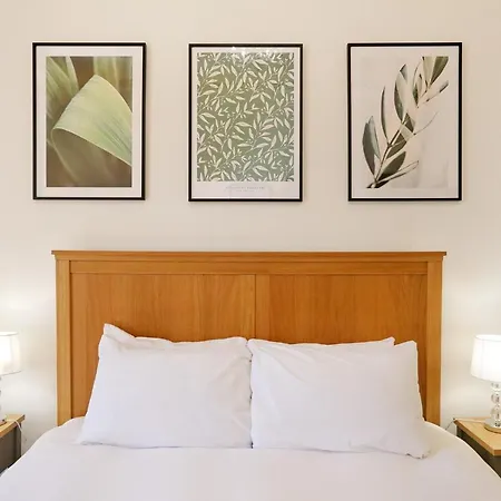 The Forrest Road Edinburg