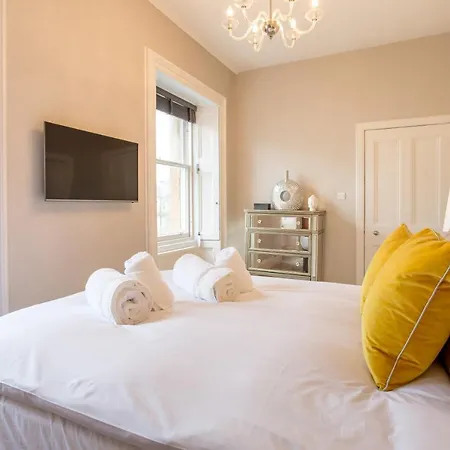 Apartament Exclusive 2 Bed, Free Private Parking, In West End Edynburg