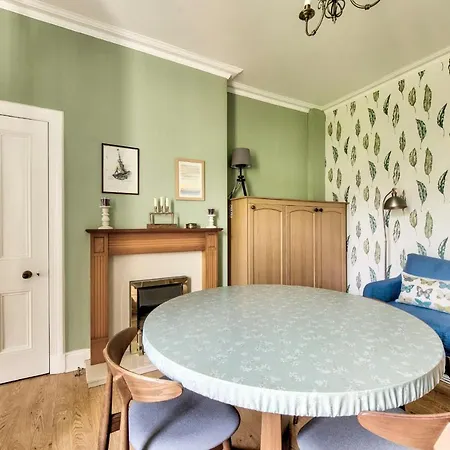 Guestready - Cozy In One Of The Most Beautiful Streets Of * Edinburgh
