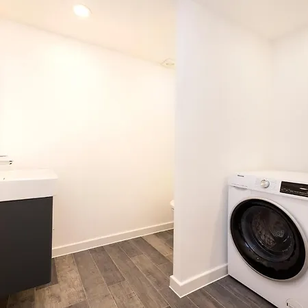 Modern 3-storey 3-bedroom * Edinburgh